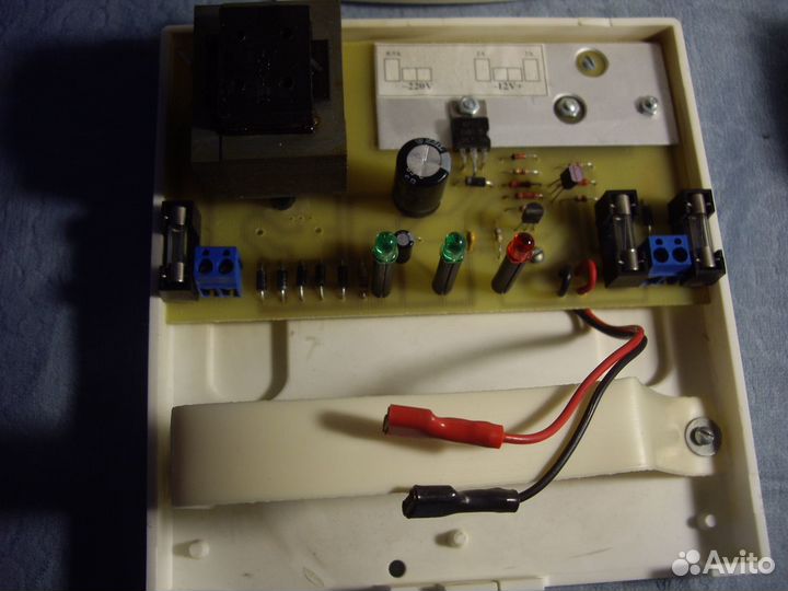 Блок резервированного питания брп-12-1