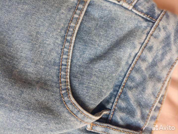 Джинсовая юбка миди с разрезом