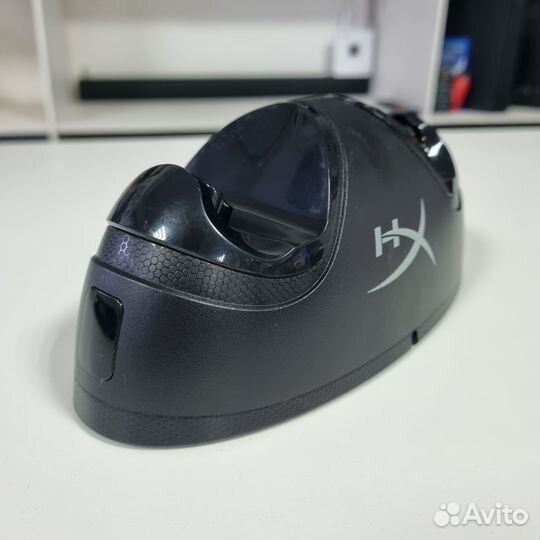 Зарядная станция геймадов Sony PS4 (Kingston)