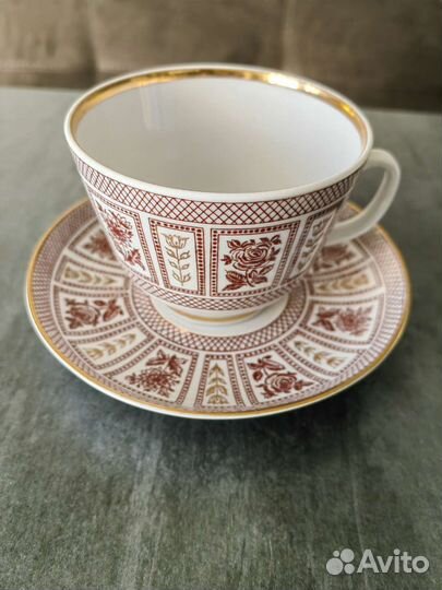 Чашки фарфоровые лфз