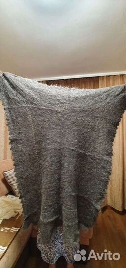 Оренбургский пуховый платок