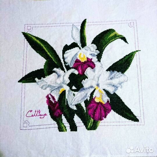 Орхидея Каттлея готовая вышивка