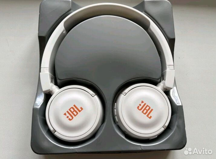 Беспроводные наушники jbl 450 BT