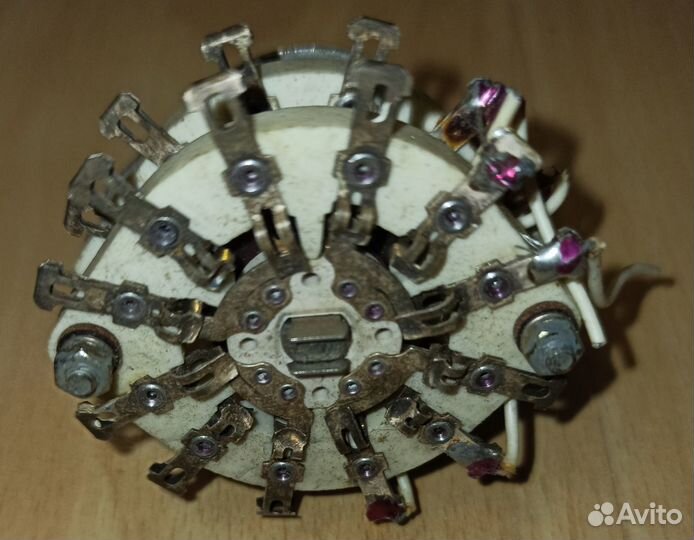 Переключатели поворотные ползунковые галетные