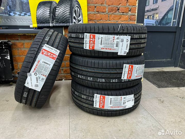 Kumho Ecsta PS71 295/40 R20 110Y