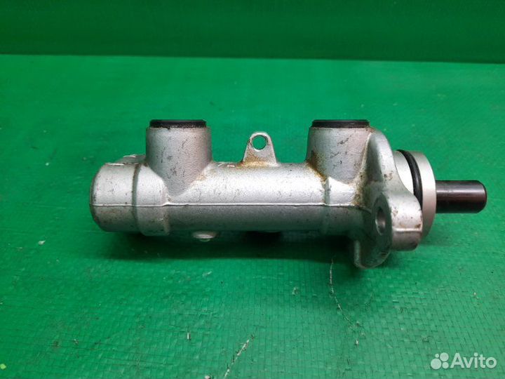 Главный тормозной цилиндр Kia Spectra седан S6D