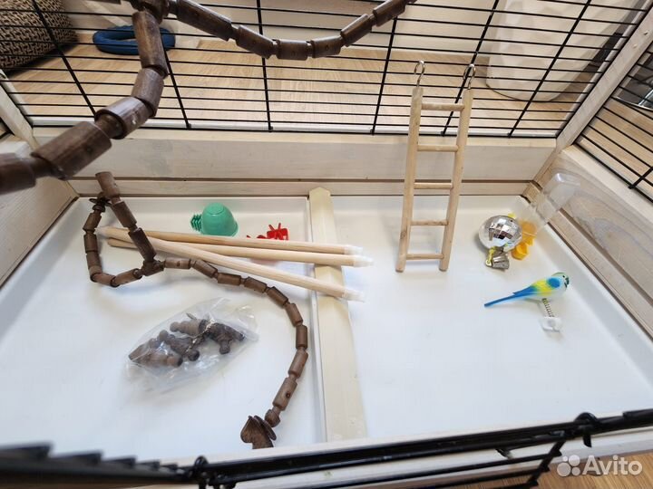 Клетка для попугая+ все необходимое