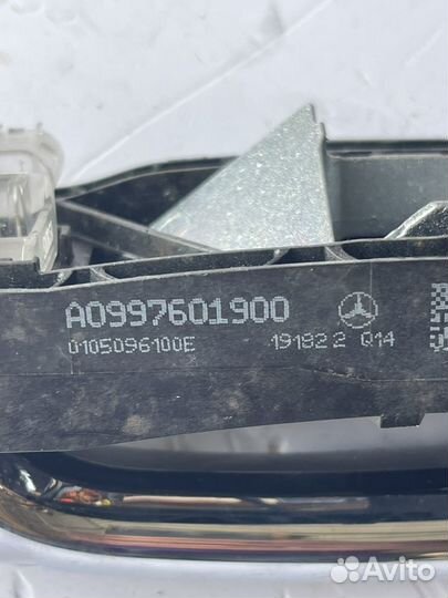 Ручка двери наружняя левая mercedes w213