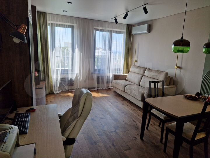 4-к. квартира, 90 м², 8/25 эт.