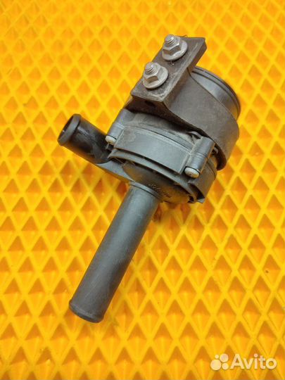 Дополнительная помпа Mercedes S W221 3.5 M272 2009