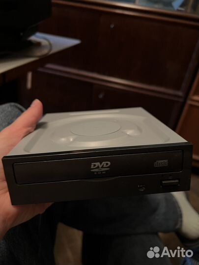 DVD rom для чтения дисков