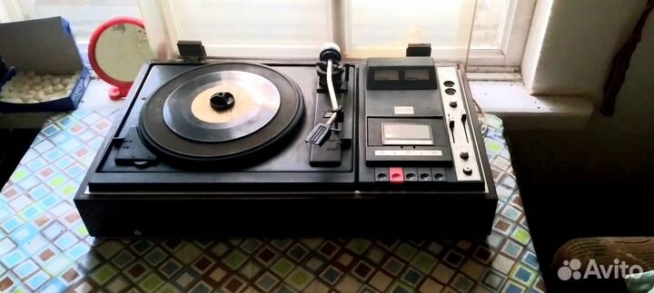 Музыкальный центр СССР Мелодия стерео с колонками