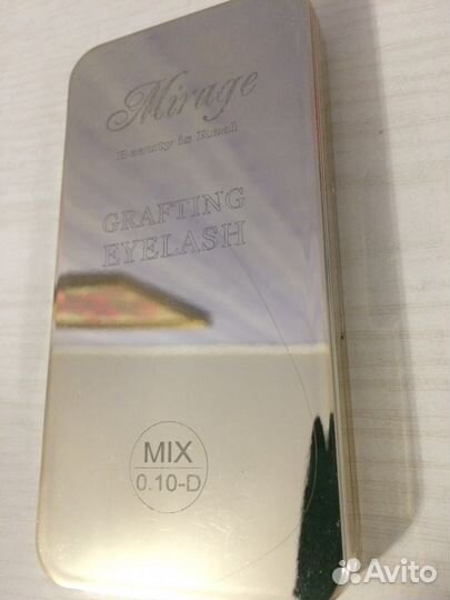 Ресницы. Пинцет. Материалы для наращивания ресниц