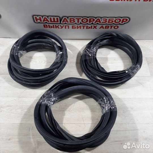 Уплотнитель кузова LADA Vesta 2016