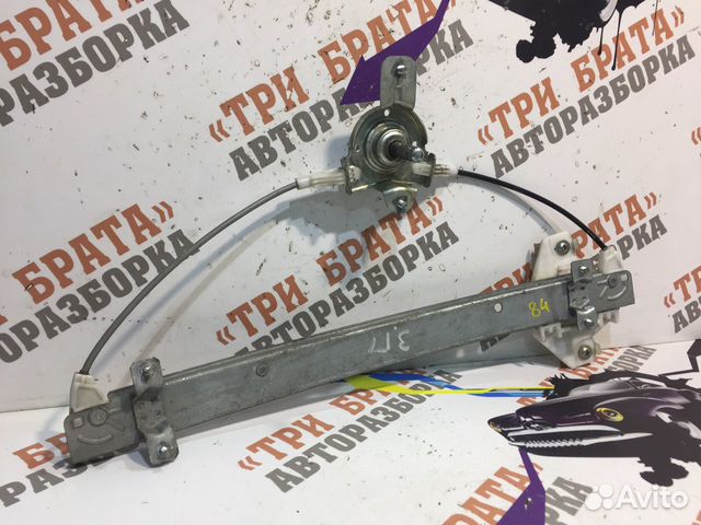 Стеклоподъемник задний правый (механический)