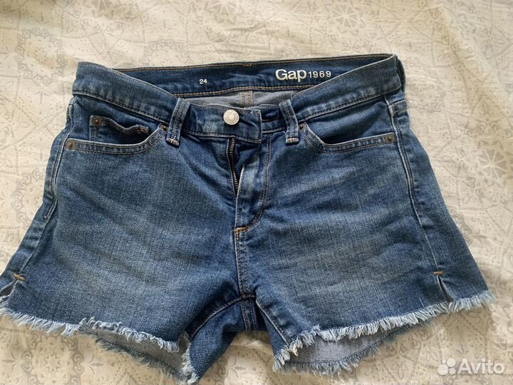 Женские джинсовые шорты