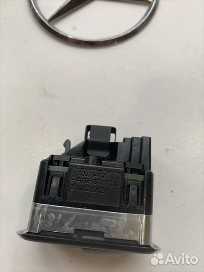 Кнопка открывания багажника Мерседес w166