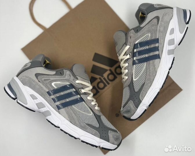 Кроссовки Adidas