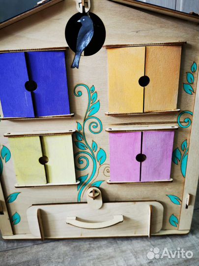 Бизиборд домик