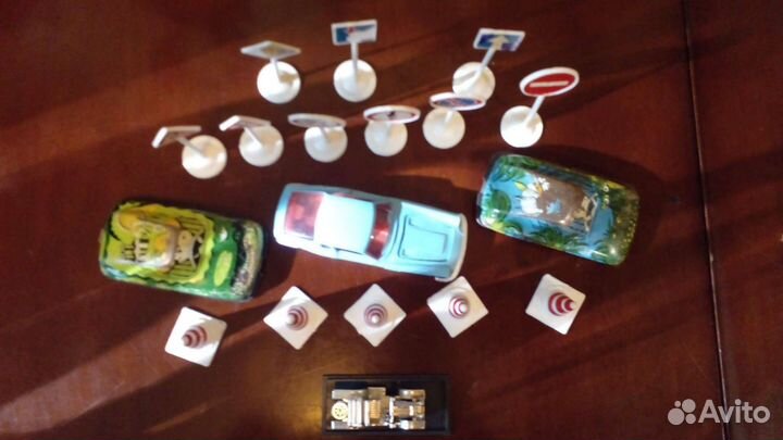 Детские машинки и дорожные знаки СССР, цена за все