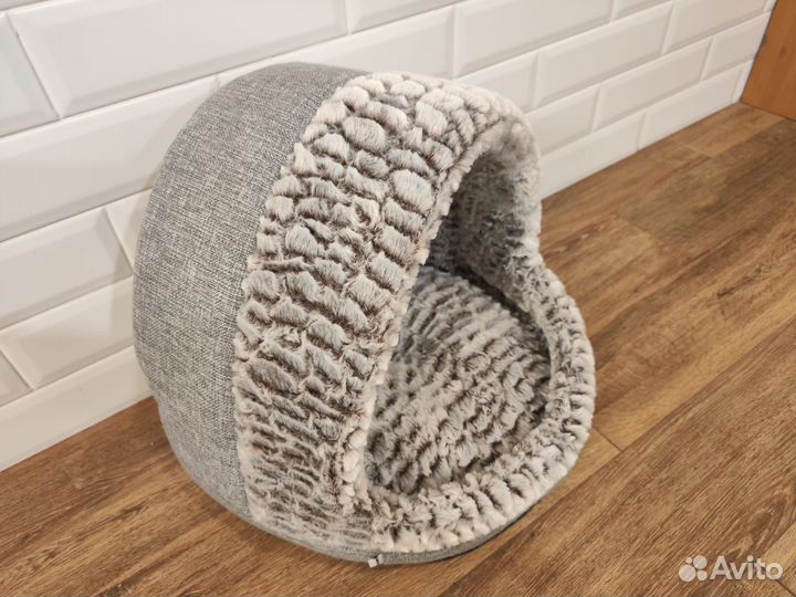 Лежанка для кошек