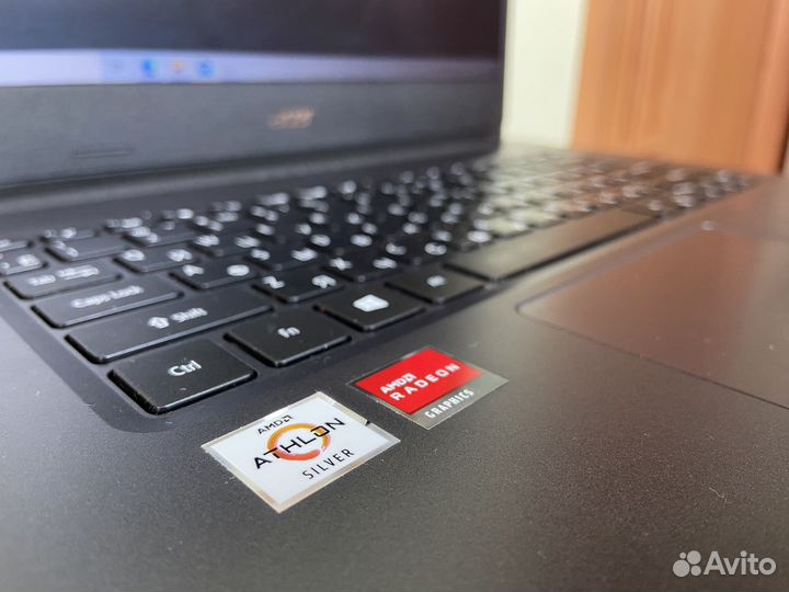 Тонкий Мощный Acer: Athlon Silver/SSD/4gb