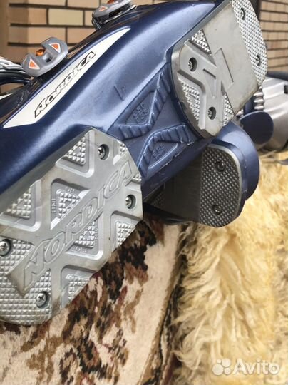 Горнолыжные ботинки