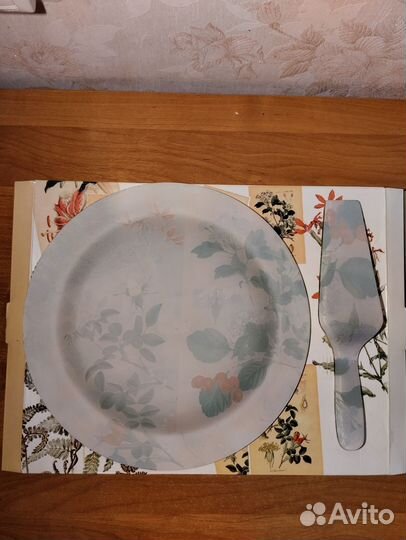 Набор блюдо и лопатка для торта