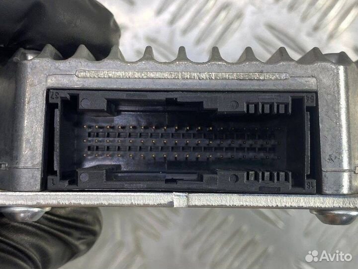 Блок управления LCM Bmw 7 F01 N63B44 2009