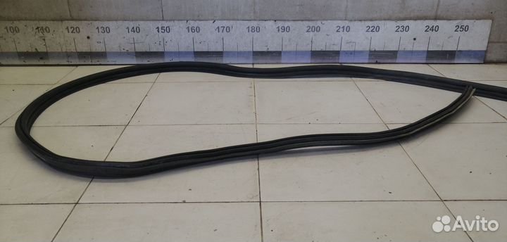 Уплотнитель багажника Focus II 2005-2008