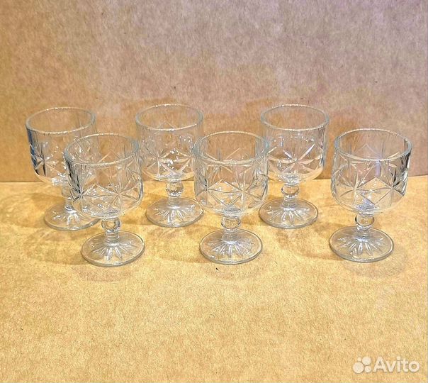 Хрустальные рюмки на ножке СССР
