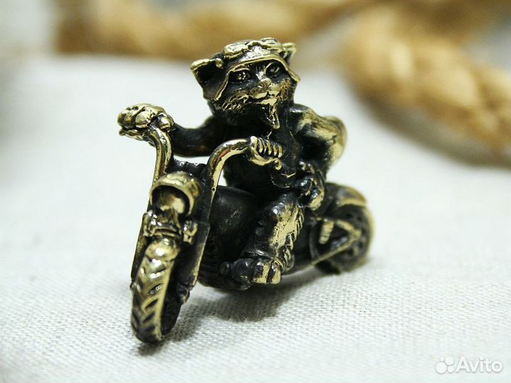 Фигурка Кот Байкер бронза ручная работа