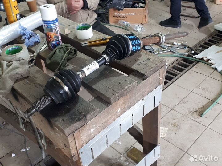 Привод правый Discovery Sport Evoque