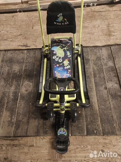 Детский снегокат с ручкой и колесами