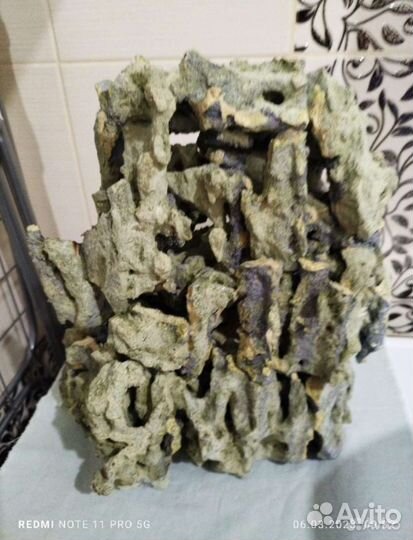 Декорации для аквариума скала