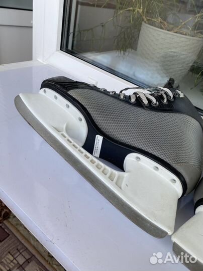 Хоккейные коньки бауэр supreme