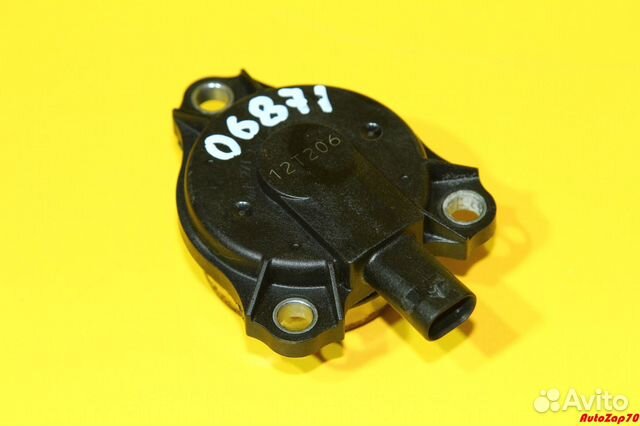 Mercedes Benz W204 Датчик положения распредвала