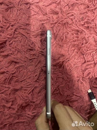 iPhone SE (2020), 64 ГБ