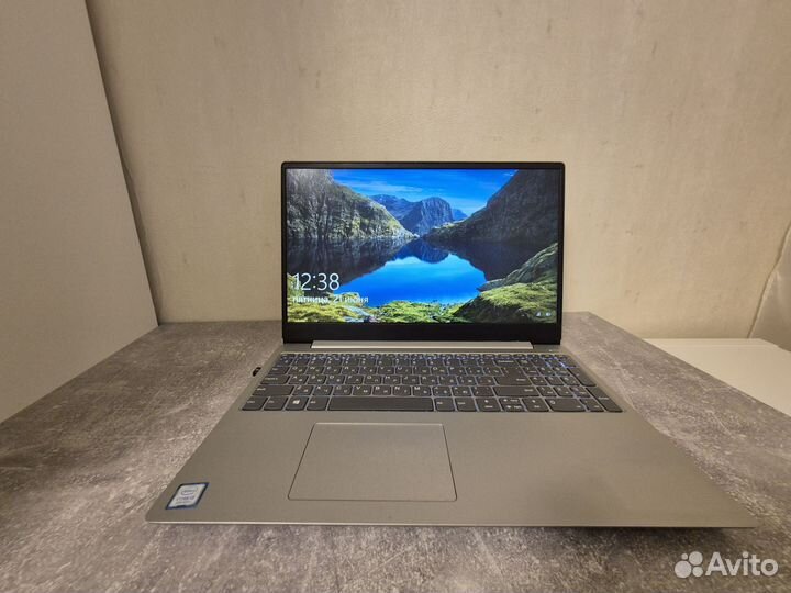 Ноутбук Lenovo