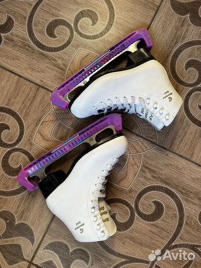 Коньки фигурные Graf Montana Gold