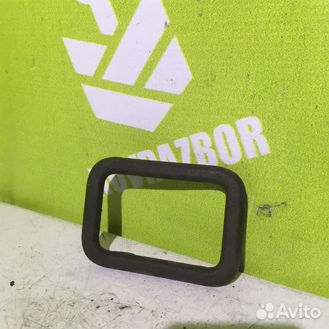 Накладка (кузов внутри) бмв Е28