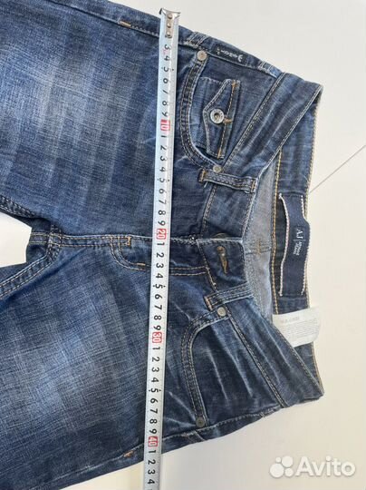 Armani джинсы жен 26
