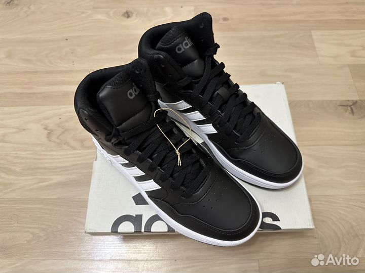 38.5 Новые кеды Adidas