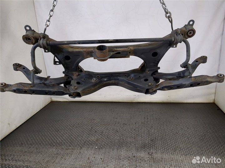 Балка подвески задняя Nissan Juke, 2011