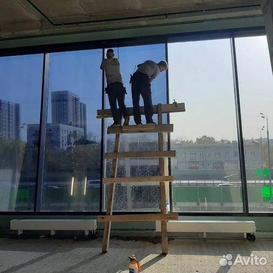 Атермальная пленка. Самоклеющейся от солнца