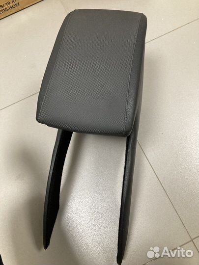 Подлокотник skoda octavia a7