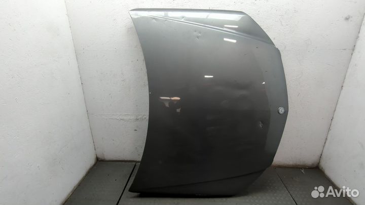 Капот Mercedes C W204, 2010