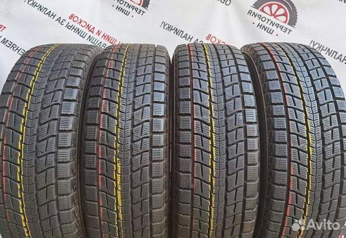 Dunlop Winter Maxx SJ8 215/60 R17 96Q