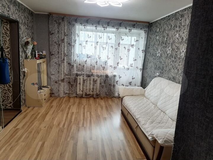 2-к. квартира, 49 м², 4/9 эт.