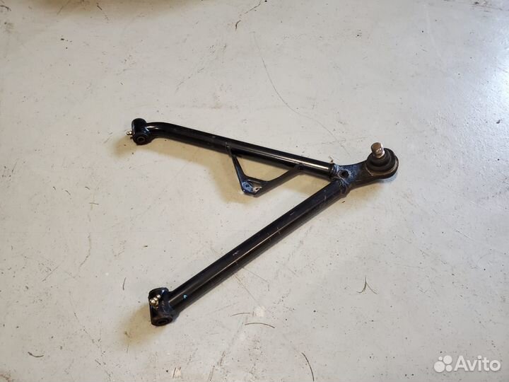 Рычаг передний нижний левый BRP Can-Am G2